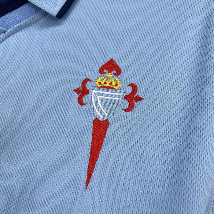 Retro Celta Vigo 2001/02 Home Jersey - Image 5