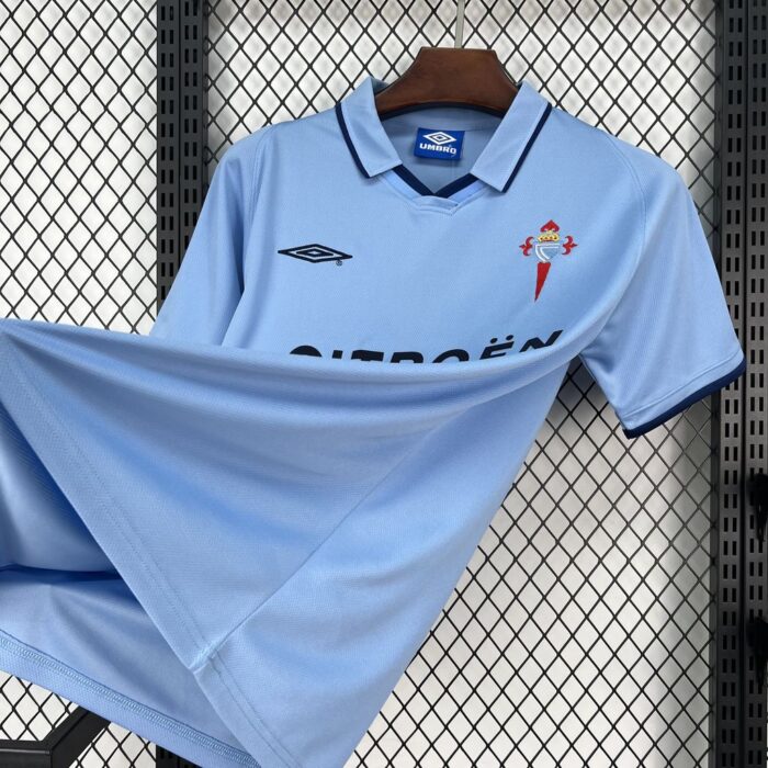 Retro Celta Vigo 2001/02 Home Jersey - Image 3