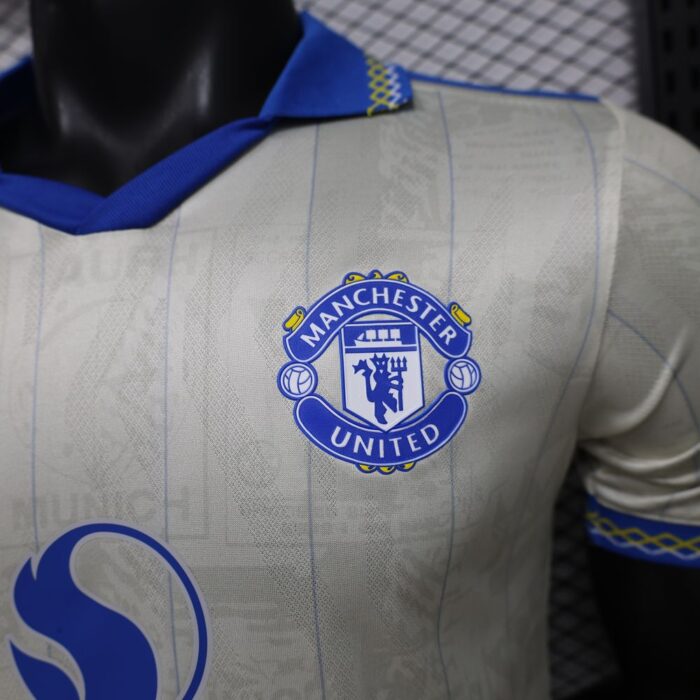 Mens Manchester United 2026/27 Concept Jersey - Image 4