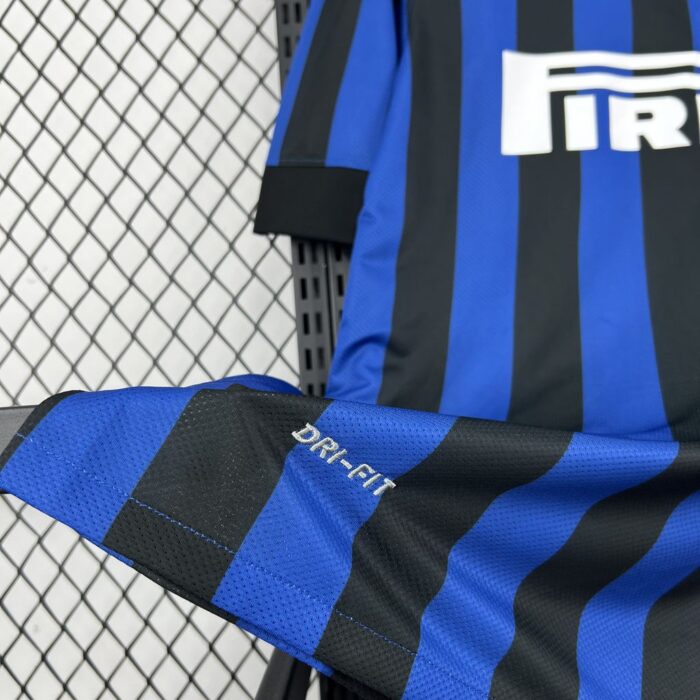 Retro Inter Milan 2011/12 Home Jersey – view 5