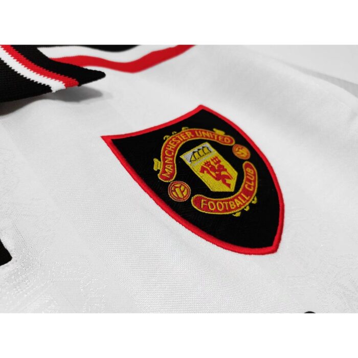 Retro Manchester United 1997/99 Away Long Sleeve Jersey – view 4