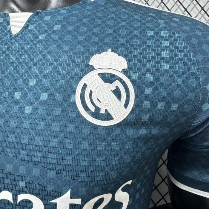 Mens Real Madrid 2026/27 Away Jersey Player Version – view 5