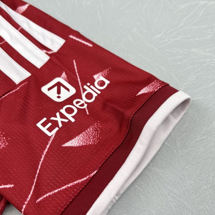 Womens Liverpool 2026/27 Home Jersey – view 3