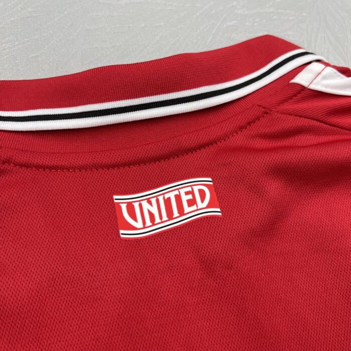 Womens Manchester United 2026/27 Home Jersey – view 3