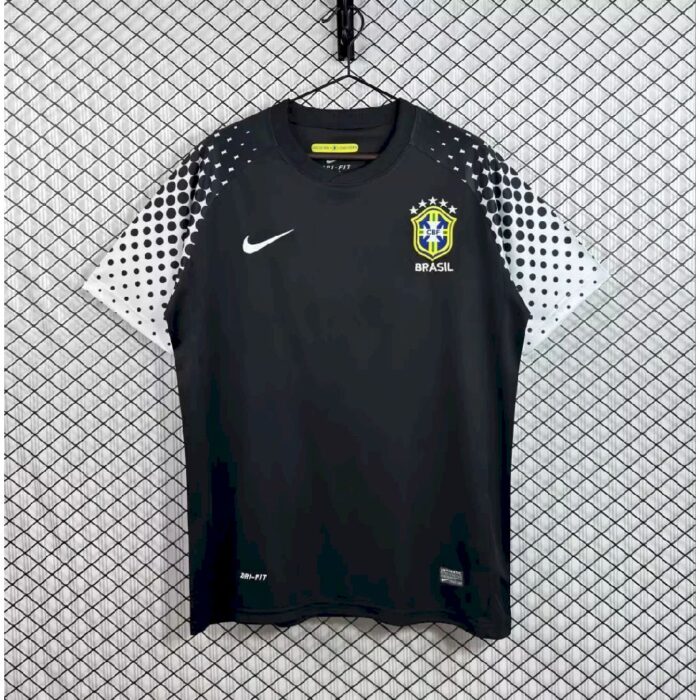 Retro Brazil 2010 Goalkeeper Jersey – view 4