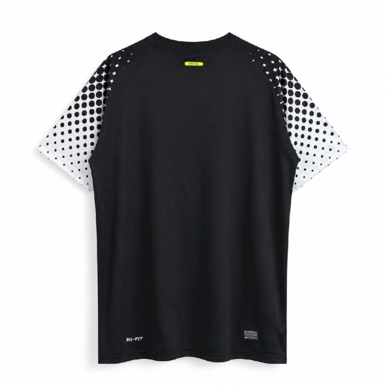 Retro Brazil 2010 Goalkeeper Jersey – view 2