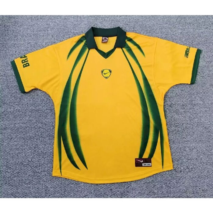 Retro Travis Scott Cactus Jack x Nike Brazil 2000 Total 90 Jersey – view 4