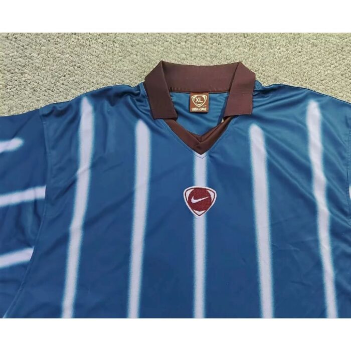 Retro Travis Scott Cactus Jack x Nike France 2000 Total 90 Jersey – view 5