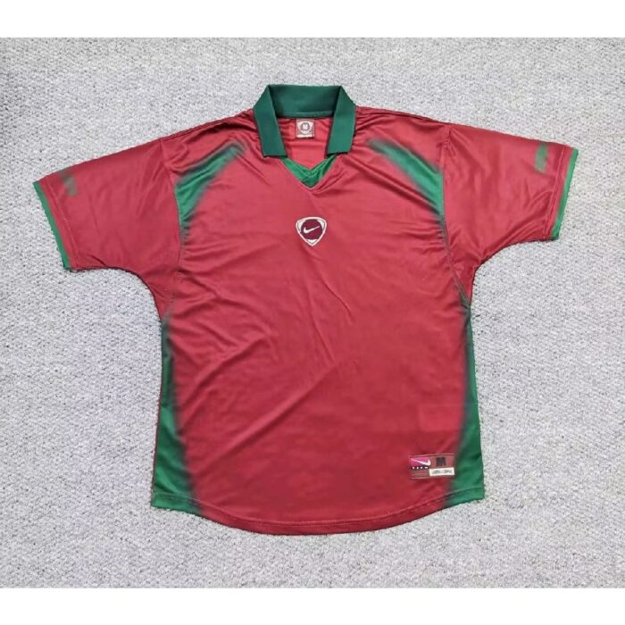 Retro Travis Scott Cactus Jack x Nike Portugal 2000 Total 90 Jersey – view 4
