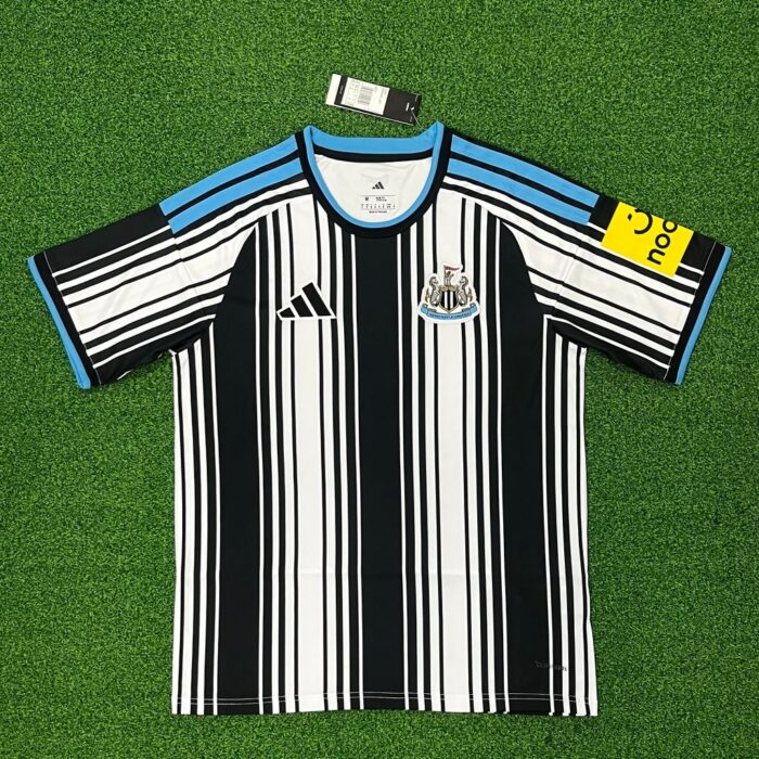 Mens Newcastle United 2026/27 Home Jersey – view 4