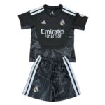 Kids Real Madrid 2026/27 Goalkeeper Kit – view 4