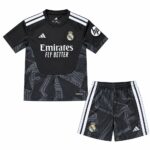 Kids Real Madrid 2026/27 Goalkeeper Kit – view 3
