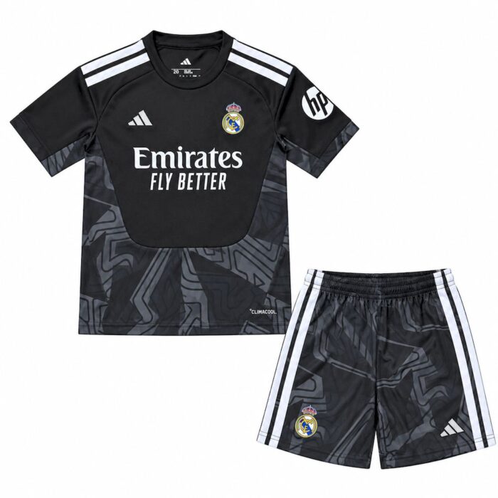 Kids Real Madrid 2026/27 Goalkeeper Kit – view 3