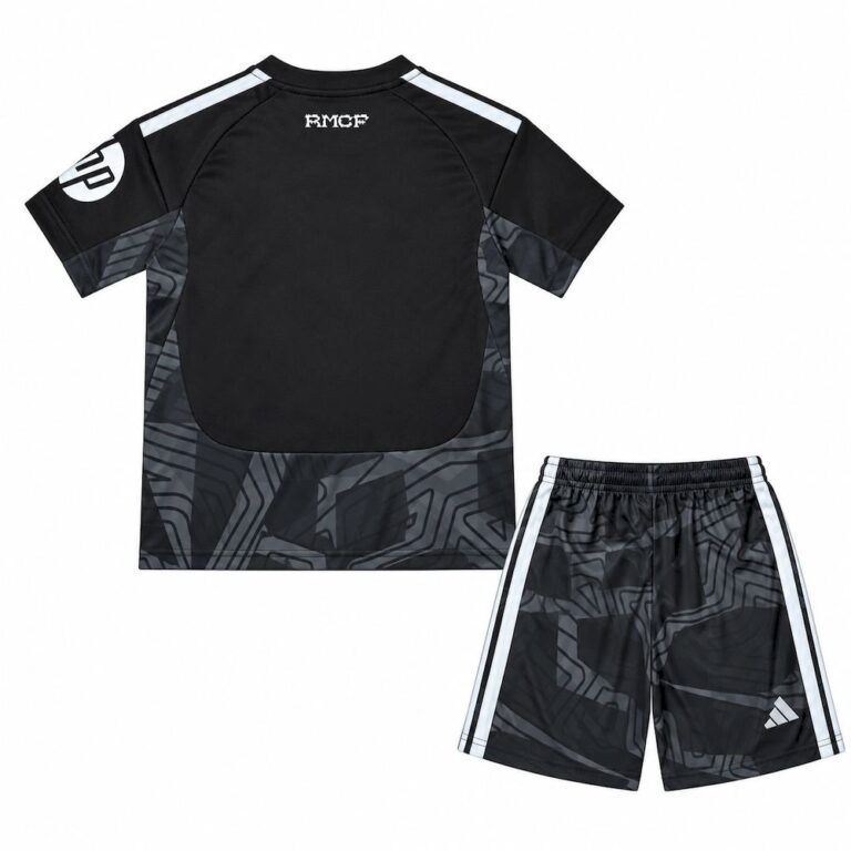 Kids Real Madrid 2026/27 Goalkeeper Kit – view 2