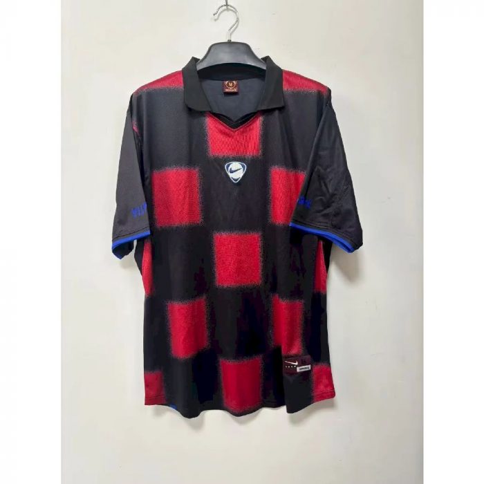 Retro Croatia 2000 Total 90 Jersey – view 4