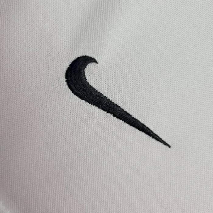 Retro Flamengo 2001/02 Away Jersey - Image 4