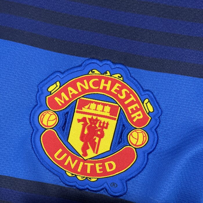 Retro Manchester United 2011/13 Away Jersey 2