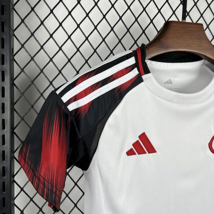 Kids Flamengo 2025/26 Away Kit 5