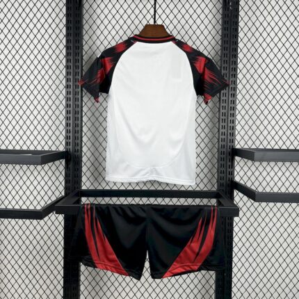 Kids Flamengo 2025/26 Away Kit 1