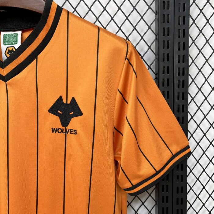 Retro Wolves 1985/86 Home Jersey 4