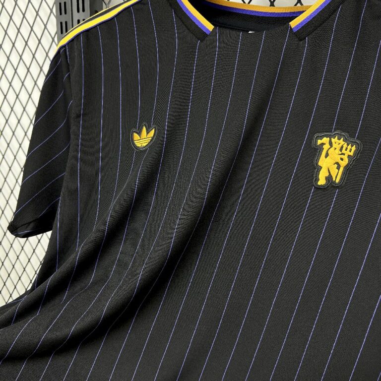 Mens Manchester United 2025/26 Terrace Icons Jersey 1