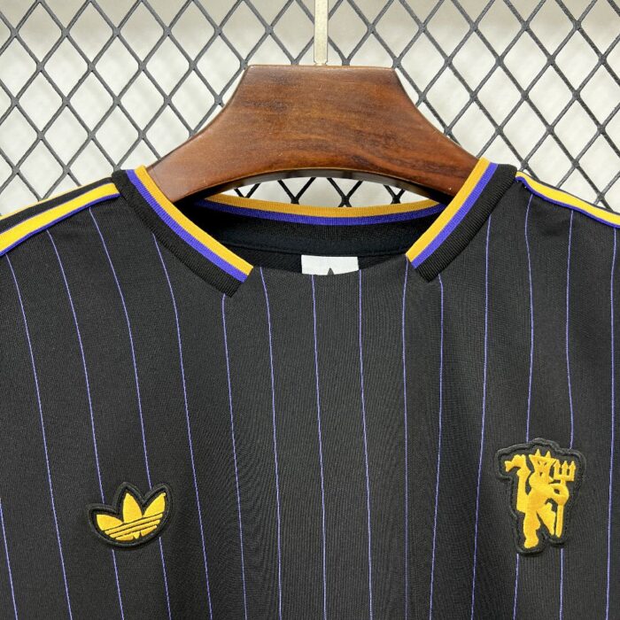 Mens Manchester United 2025/26 Terrace Icons Jersey 2