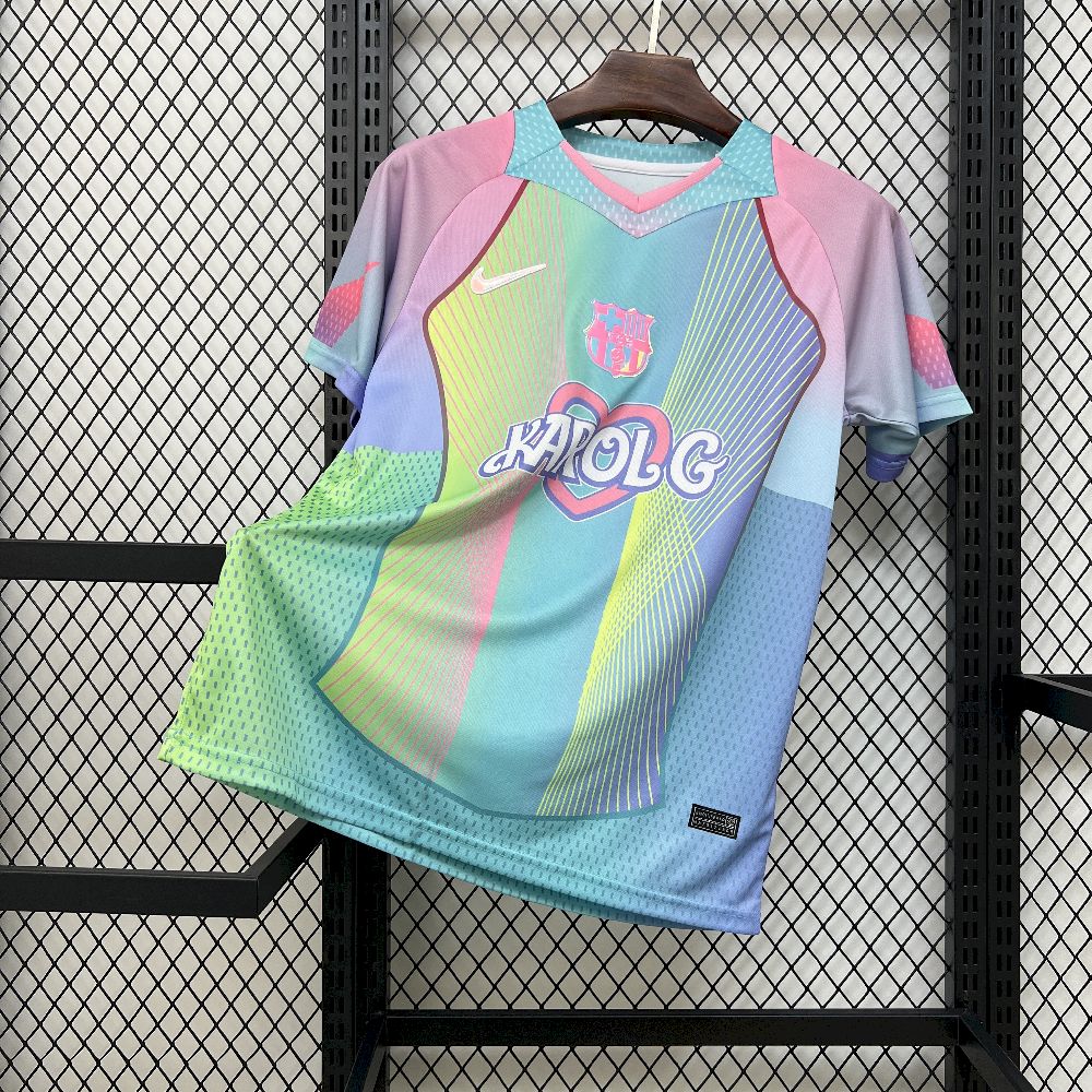 2025102117020885.jpg Mens Barcelona 2025/26 Karol G Jersey
