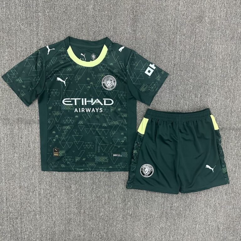 Kids Manchester United 2025/26 Fourth Kit