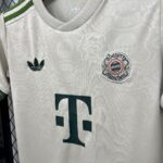 Kids Bayern Munich 2025/26 Oktoberfest Kit 3