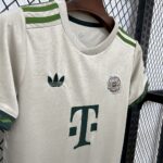 Kids Bayern Munich 2025/26 Oktoberfest Kit 2