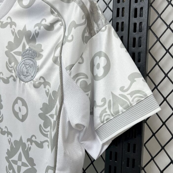Mens Real Madrid 2025/26 Louis Vuitton Joint Edition Jersey 7