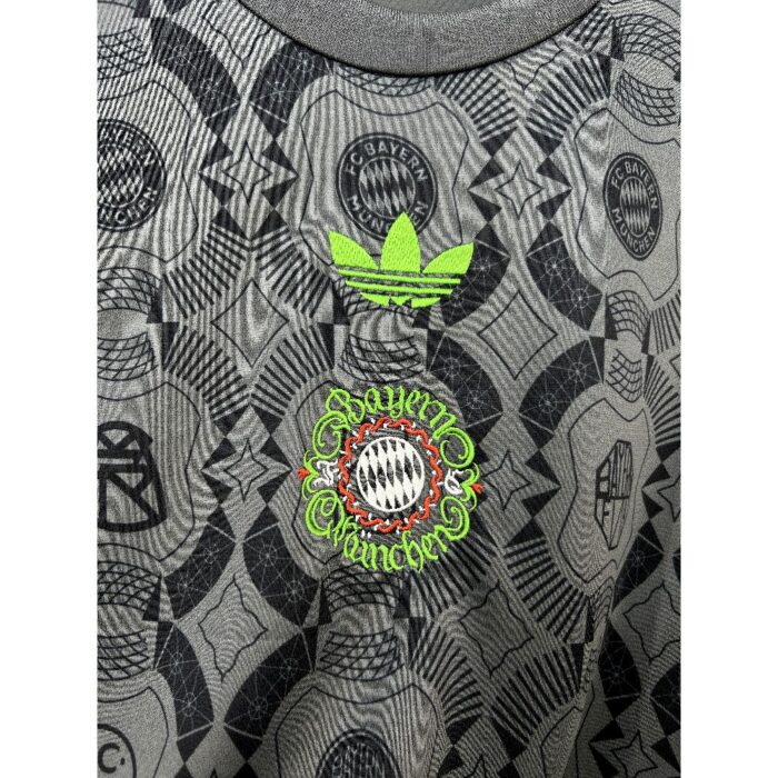 Mens Bayern Munich 2025/26 Wiesn T-Shirt Jersey 3