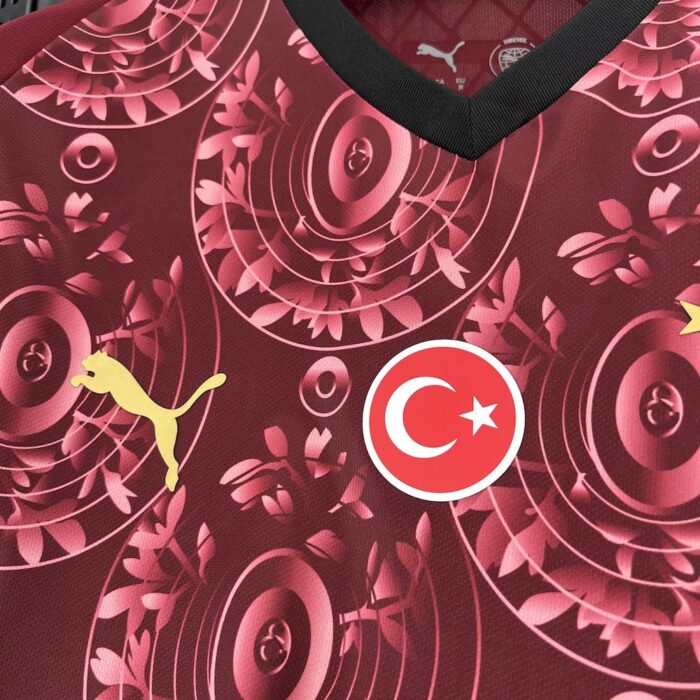 Mens Galatasarays 2025/26 Third Jersey 5