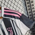 Womens Juventus 2025/26 Home Jersey 3