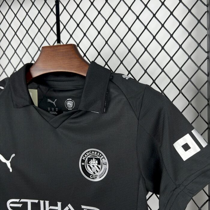 Kids Manchester City 2025/26 Away Kit 4