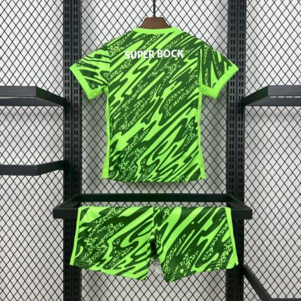 Kids Sporting CP 2025/26 Goalkeeper Kit 1