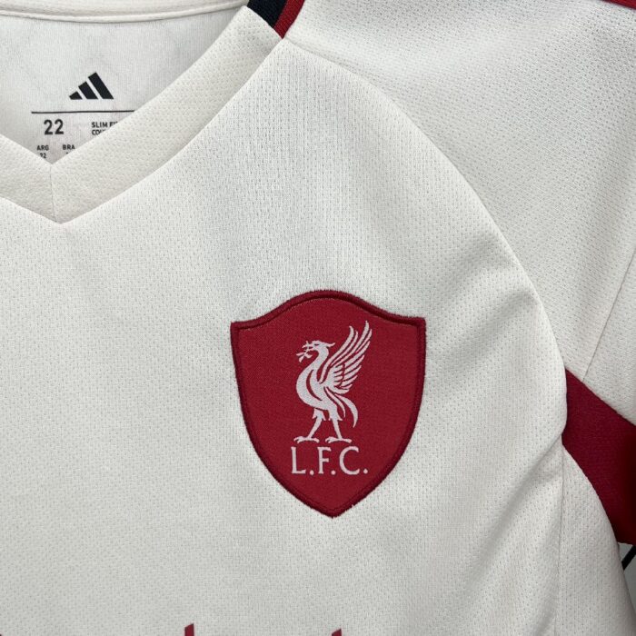 Kids Liverpool 2025/26 Away Kit 8