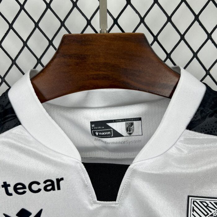Mens Vitoria de Guimaraes 2025/26 Home Jersey 9