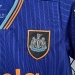 Kids Newcastle United 2025/26 Third Kit 8