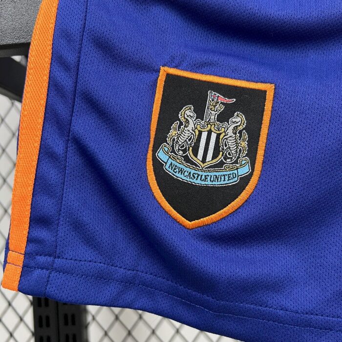 Kids Newcastle United 2025/26 Third Kit 4