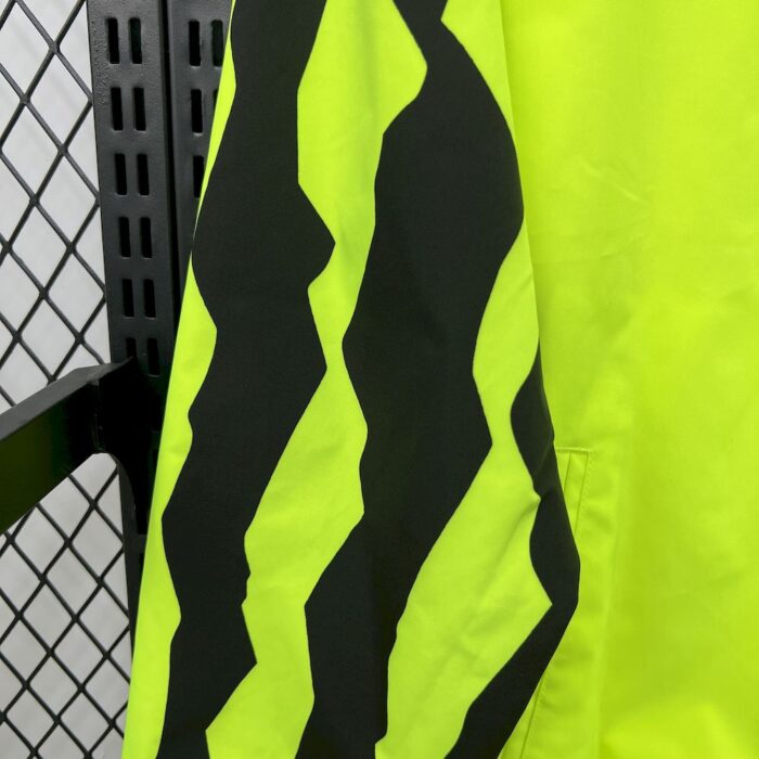Unisex Borussia Dortmund 2025 Reversible Jacket 11
