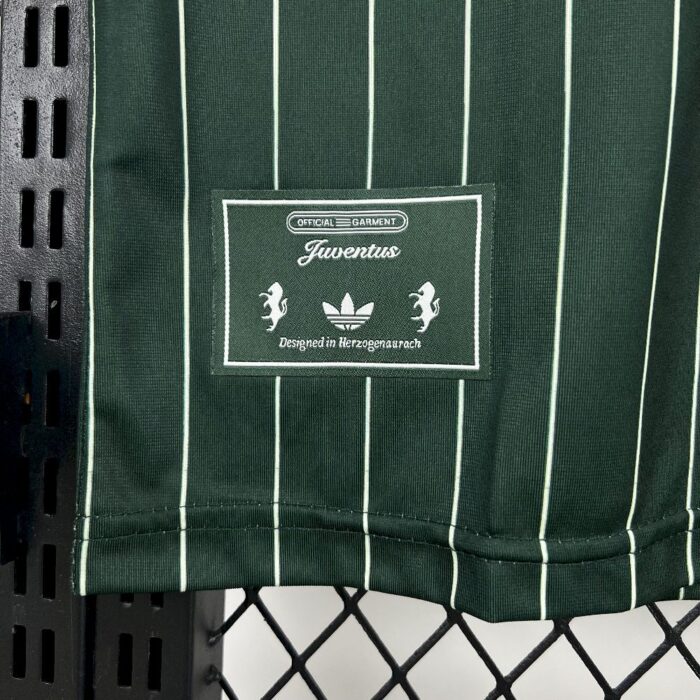 Mens Juventus 2025/26  Originals SL Retro Jersey 3