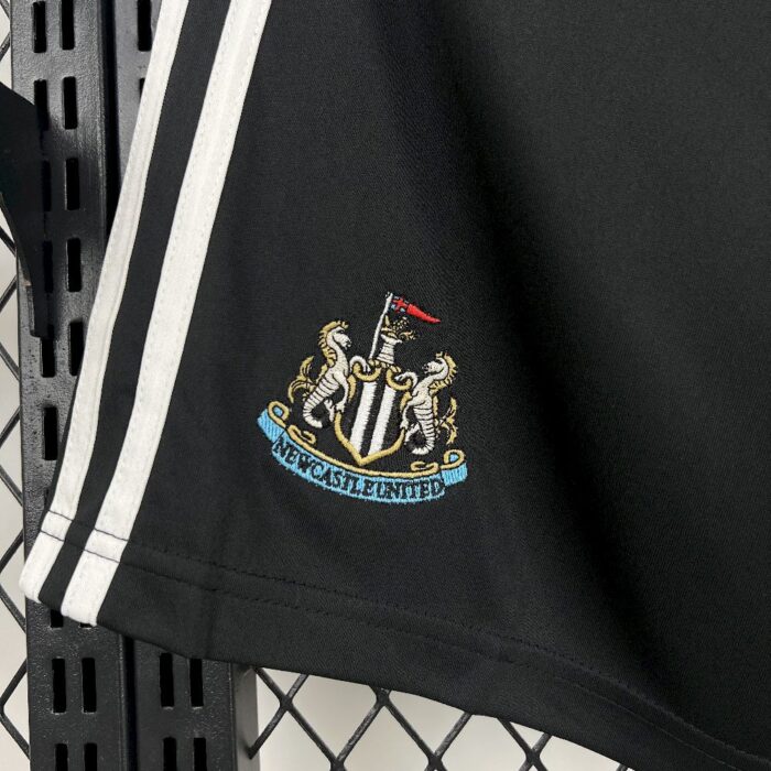 Mens Newcastle United 2025/26 Home Shorts 3