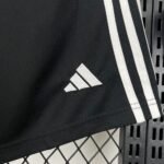 Mens Newcastle United 2025/26 Home Shorts 2