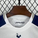 Kids Tottenham Hotspur 2025/26 Home Kit 8