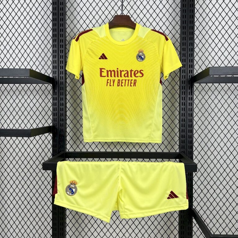 Kids Real Madrid 2025/26 Goalkeeper Kit
