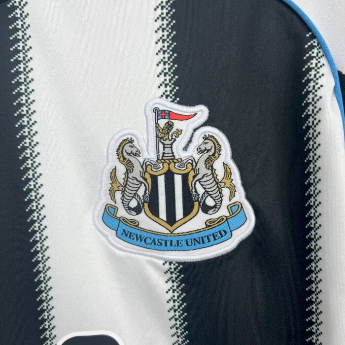 Mens Newcastle United 2025/26 Home Jersey 6
