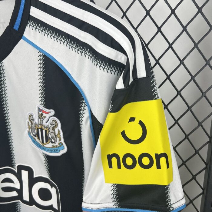Mens Newcastle United 2025/26 Home Jersey 5