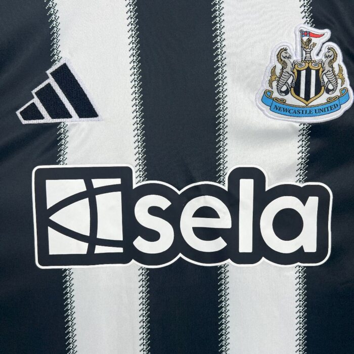 Mens Newcastle United 2025/26 Home Jersey 4