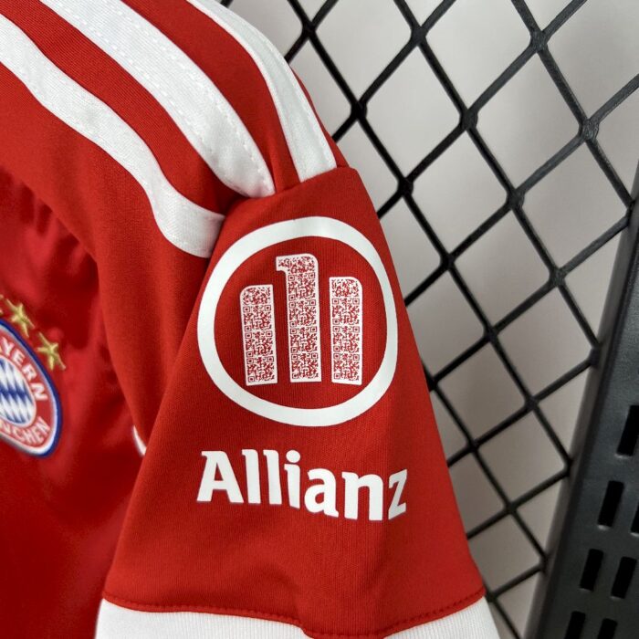 Kids Bayern Munich 2025/26 Home Kit 5